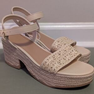 Old Navy Cream Woven Wedge Sandals